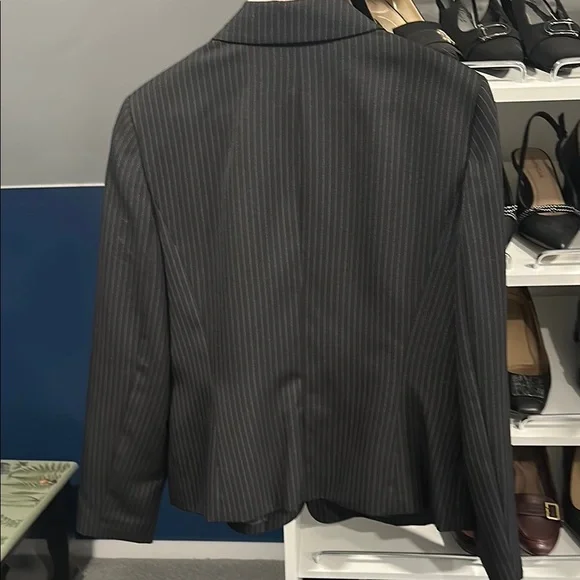 Le Suit Fully Lined Black Pinstripe Suit - Picture 3 of 7